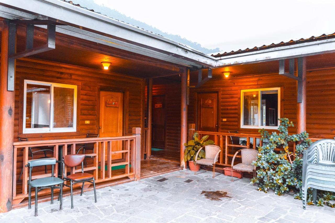 Cdr Hotspring Resort Liugui Bagian luar foto