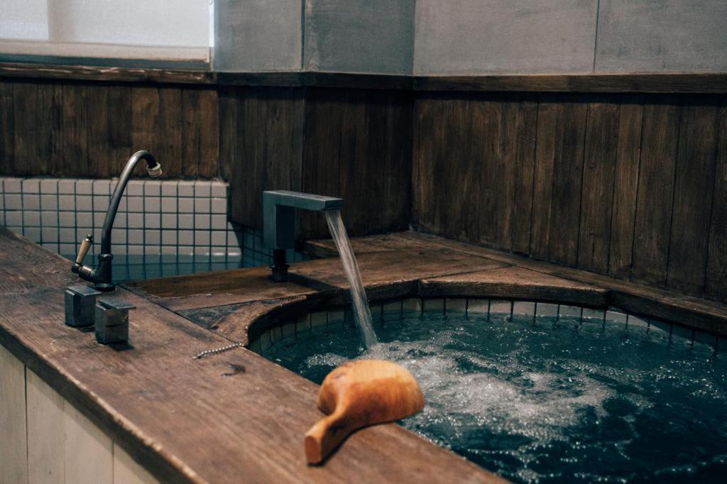 Cdr Hotspring Resort Liugui Bagian luar foto